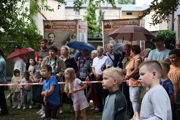 Inscenizacja historyczna i koncert patriotyczny podsumowały wieluńskie uroczystości związane z 80. rocznicą wybuchu Powstania Warszawskiego